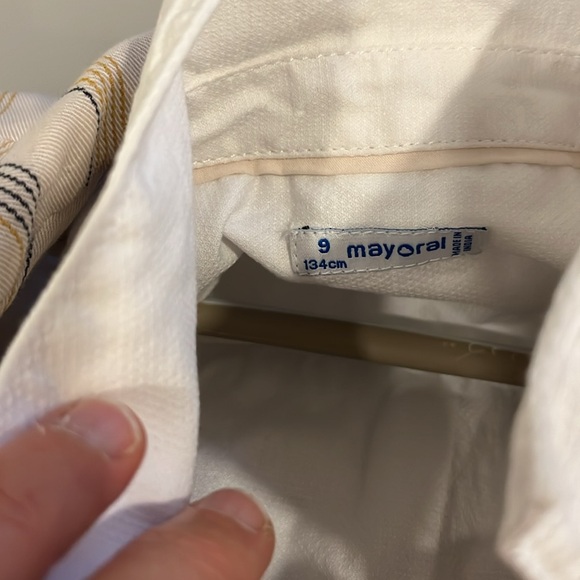 Gorgeous, like new, 3 pieces suits - mayoral and gap pants - Picture 5 of 7